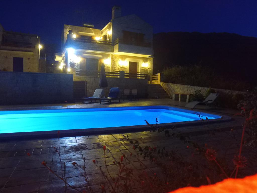 Lake Villas Μουρί Εξωτερικό φωτογραφία
